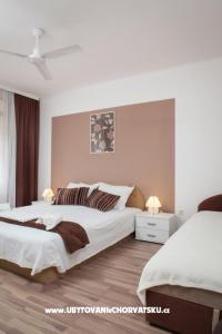 Ferienwohnungen Sumic Makarska foto 2