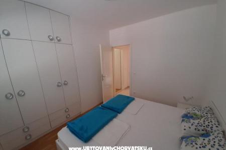 Stan centar Makarska foto 5