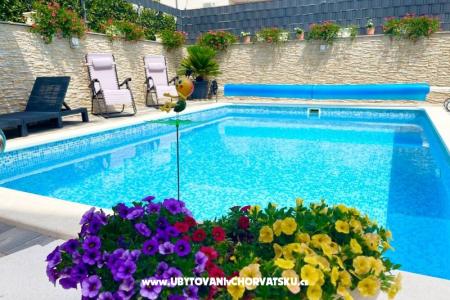 Villa Isabella Marina - Trogir Kroatien
