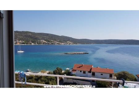 Villa Luna  Marina - Trogir Kroatien