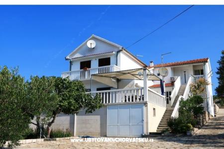 Appartements Alma Insel Murter Kroatien