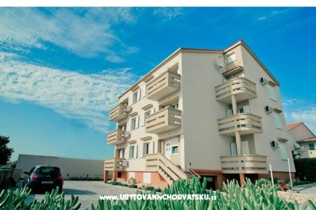 Appartements Matan Novalja - Pag Kroatien