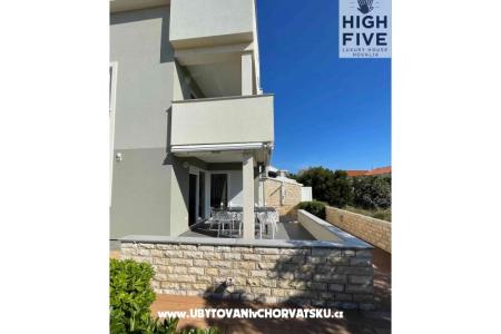 High Five Luxury Haus Novalja foto 3