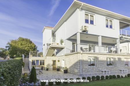 Appartements Milivojac Novi Vinodolski Kroatien