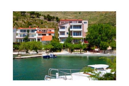 Appartements Ana Omis Kroatien