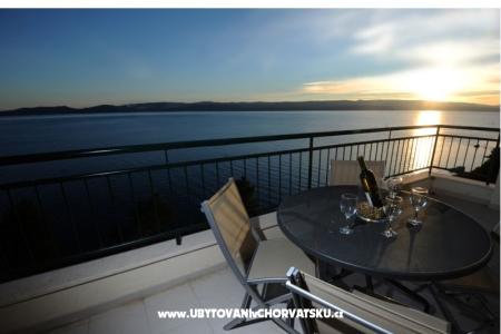  Ferienwohnungen Andrea Omis Kroatien