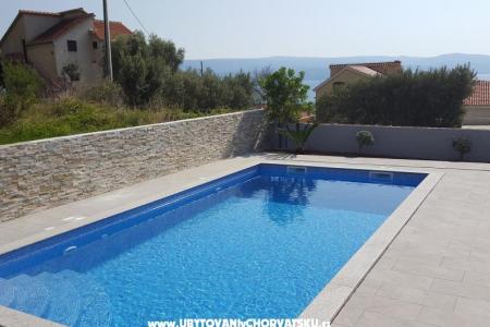 Appartements Marina Omis Kroatien