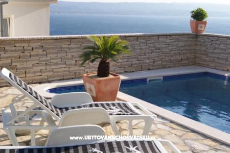 4**** apartments mit Pool  foto 2