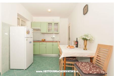 Appartements Neda Vulić Omis Kroatien