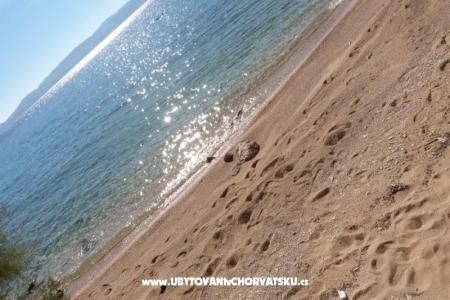 Ferienwohnungen More Omis Kroatien