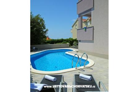 Nemira Exclusive Omis Kroatien