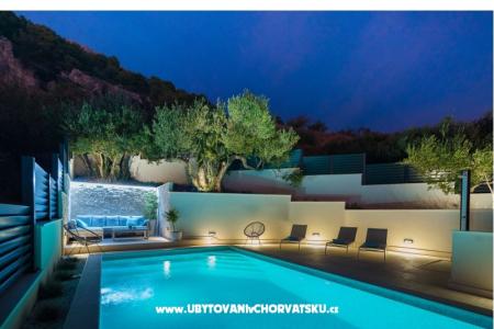 Villa Vruja Omis Kroatien