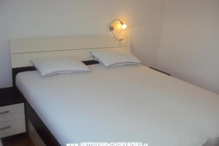 Apartment Lovre foto 3