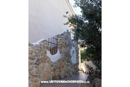 Appartements Paula &amp; Karla  Pakostane Kroatien