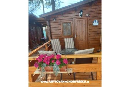 Chatky v Pakoštane foto 3