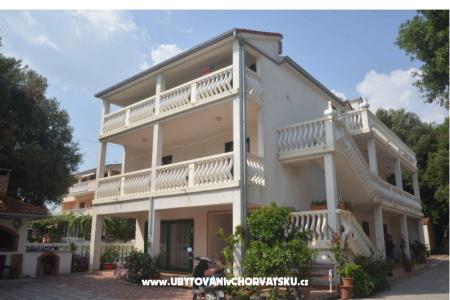 IVA 2 Pakostane Kroatien