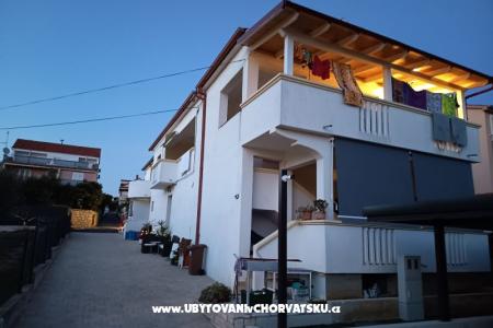 Appartements Tonči Pakostane Kroatien