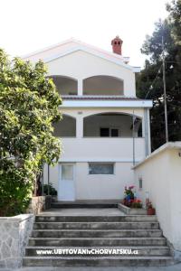 Appartements Darko Petrcane Kroatien