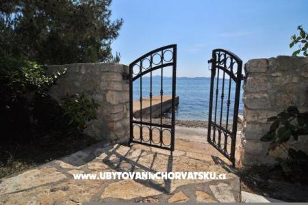 Vila Emila Petrcane Kroatien