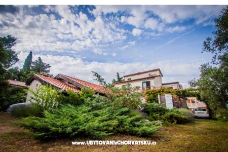 PIROVAC APARTMENTS *** foto 3