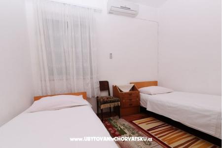 Appartements i sobe Ksenija foto 4