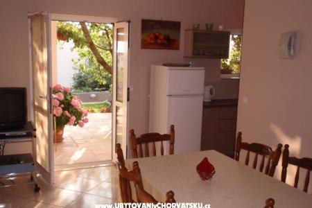 Appartements Sara i Nino foto 3