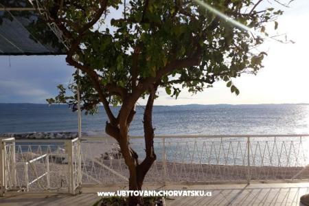 Beach house Ivan &amp; Maca Podstrana Kroatien