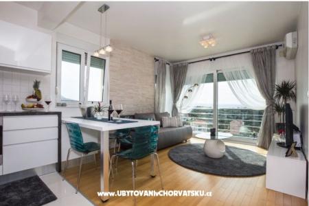 Bubbles Luxury Penthouse with jacuz foto 4