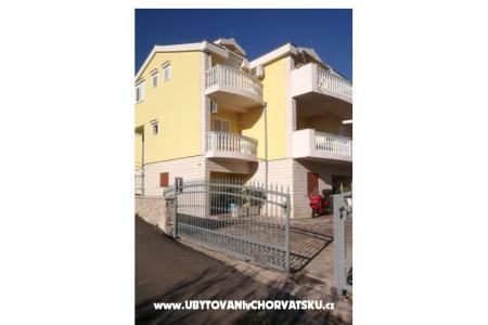 Appartements Vinko Banovac  Primosten Kroatien