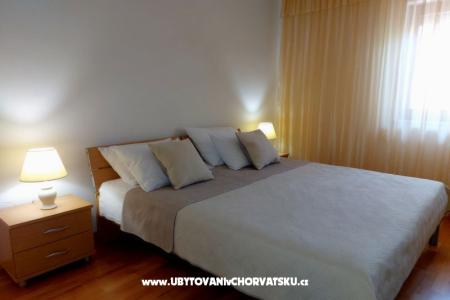 Ferienwohnungen TONĆI I IRIS*** foto 5