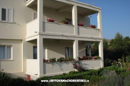 Ferienwohnungen 255 Primosten Kroatien