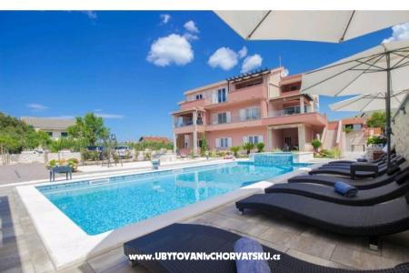 Holiday Ferienwohnungen Danica ****  Primosten Kroatien