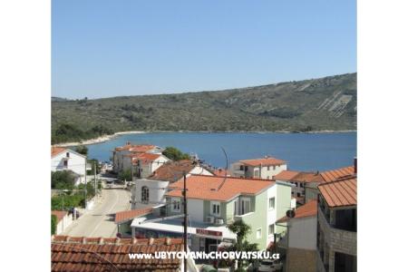 Zora Primosten Kroatien