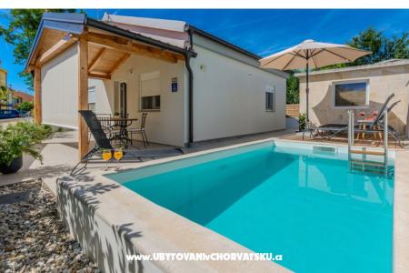 Holiday house Elena Privlaka Kroatien