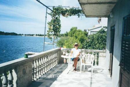 Appartements Kuić foto 4