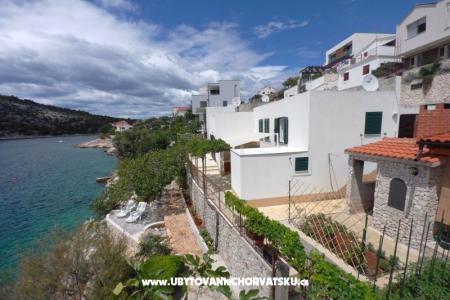 Ferienhaus Adriana foto 3