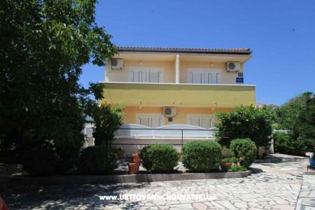 Vila Odesa Rogoznica Kroatien
