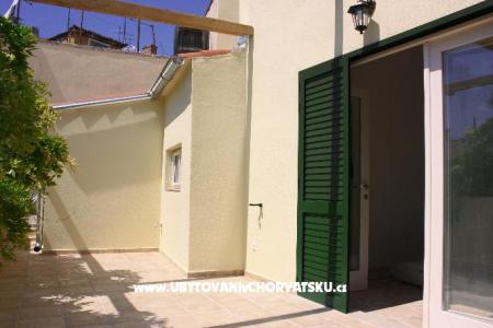 Medulić Palace rooms &amp; apartments foto 3