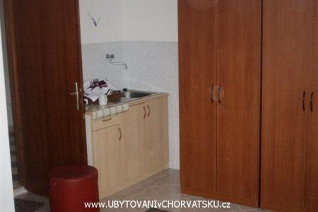 Ferienwohnungen Sladenovici foto 2