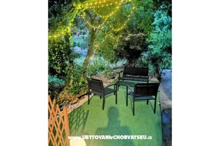 Garden view apart.150m from beach foto 2