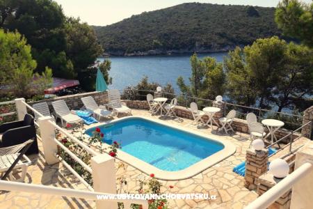 Sesula Bay Resort Insel Solta Kroatien