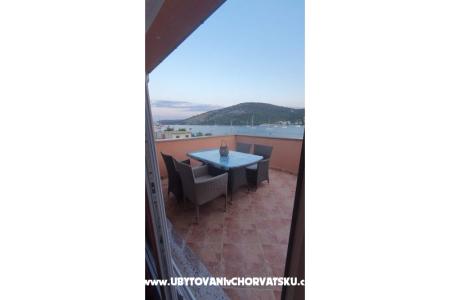 Appartements Lana Trogir Kroatien