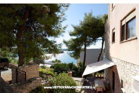 Ferienwohnungen Ćurković Trogir Kroatien