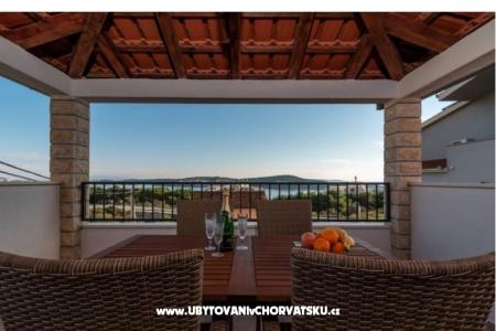 Ferienwohnungen Petra foto 3