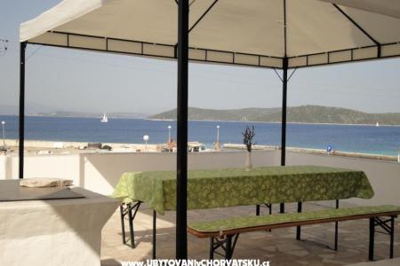 Ferienwohnungen Villa Ana foto 2