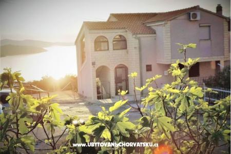 Dream View Ferienwohnungen Dalmatia foto 2