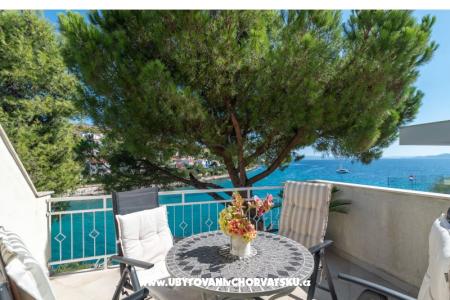 Elora Trogir Kroatien