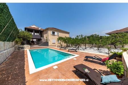 Karlo Trogir Kroatien