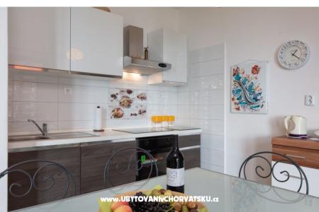 Ferienhaus Barbara Trogir Kroatien