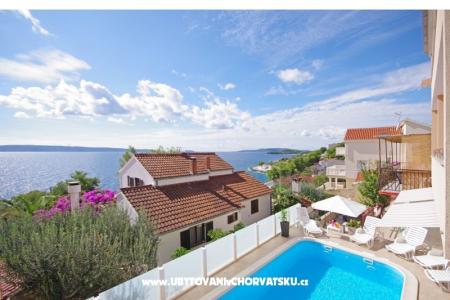 Vila Bartulić Trogir Kroatien